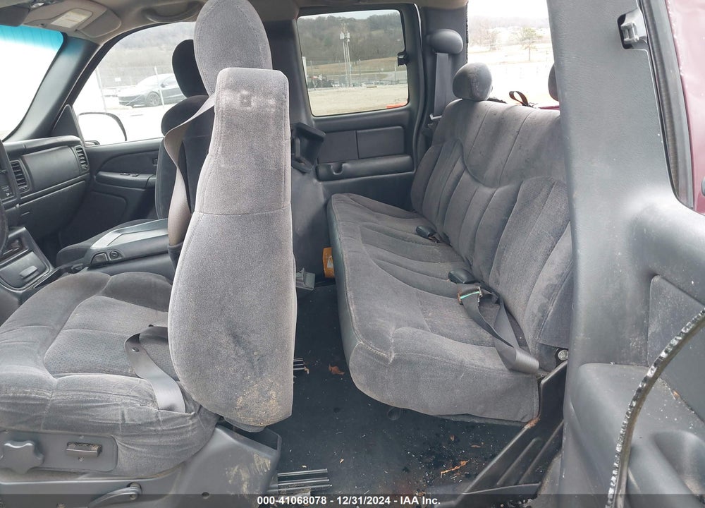 2001 CHEVROLET SILVERADO 1500 LS VIN: 2GCEC19T711246114