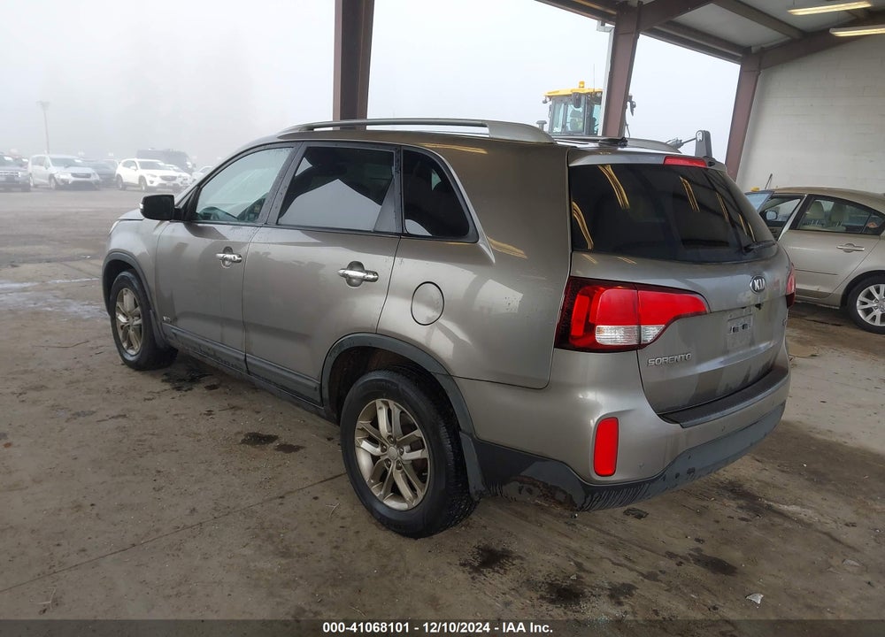2014 KIA SORENTO LX V6 VIN: 5XYKTDA75EG462364