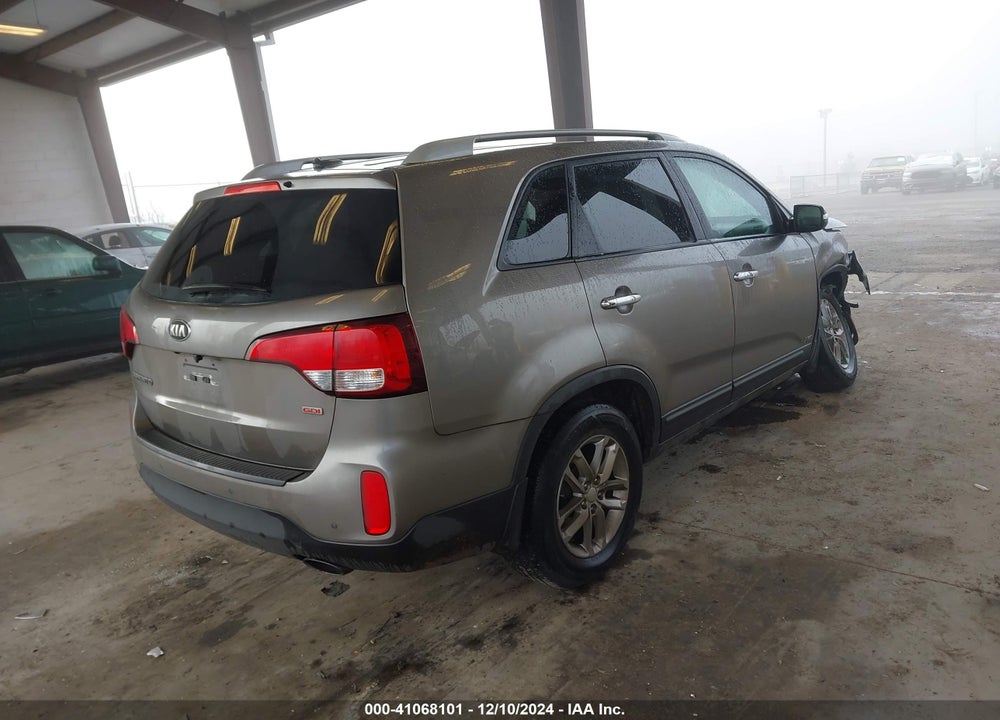 2014 KIA SORENTO LX V6 VIN: 5XYKTDA75EG462364