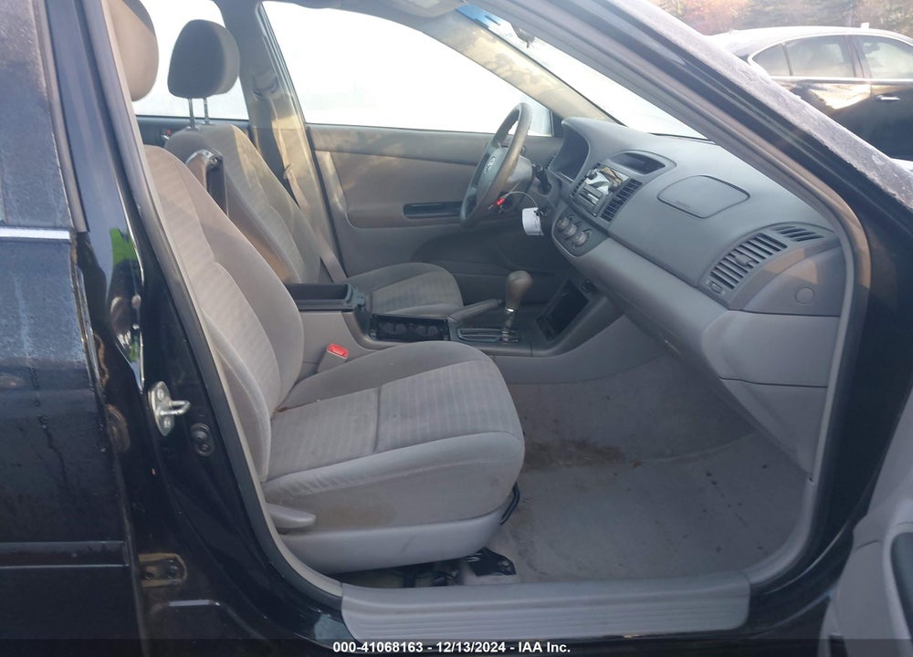2005 TOYOTA CAMRY STD/ VIN: 4T1BE32K05U060544