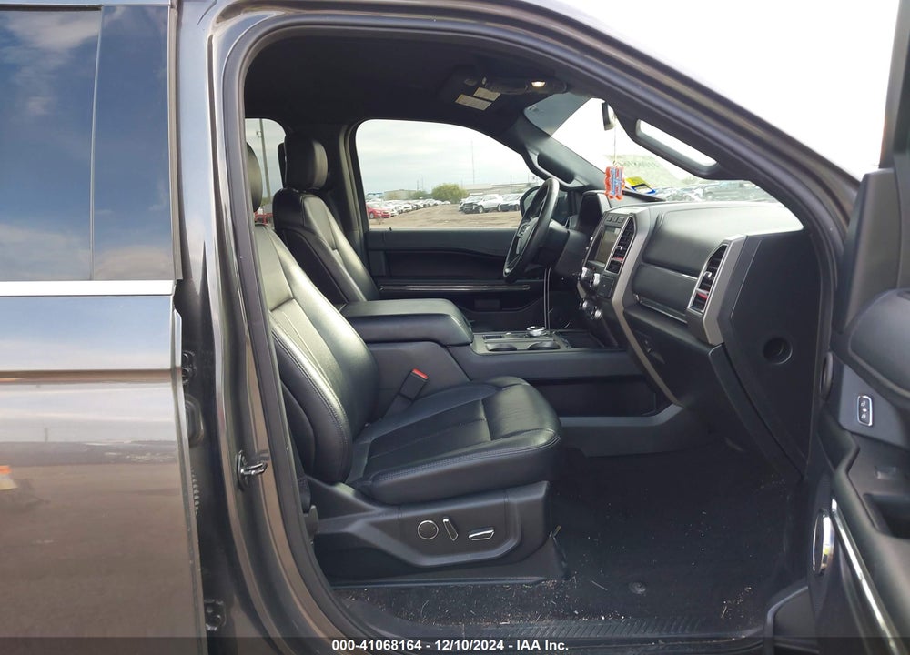 2019 FORD EXPEDITION XLT VIN: 1FMJU1HT1KEA60514