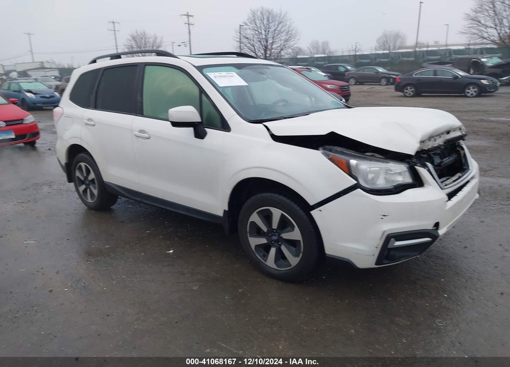 2018 SUBARU FORESTER 2.5I PREMIUM VIN: JF2SJAGC7JH523483
