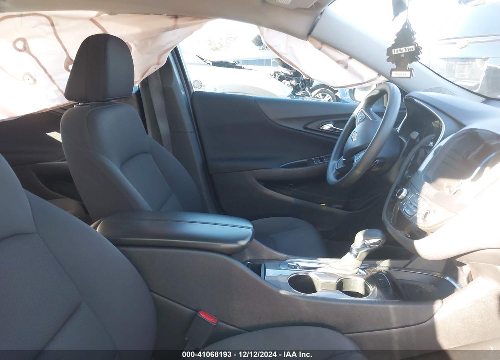 2022 CHEVROLET MALIBU FWD LT VIN: 1G1ZD5ST5NF107106