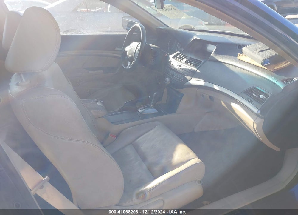 2008 HONDA ACCORD VIN: 1HGCS22828A002894