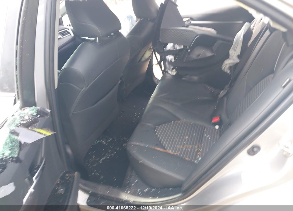2018 TOYOTA CAMRY VIN: 4T1B11HK2JU564756