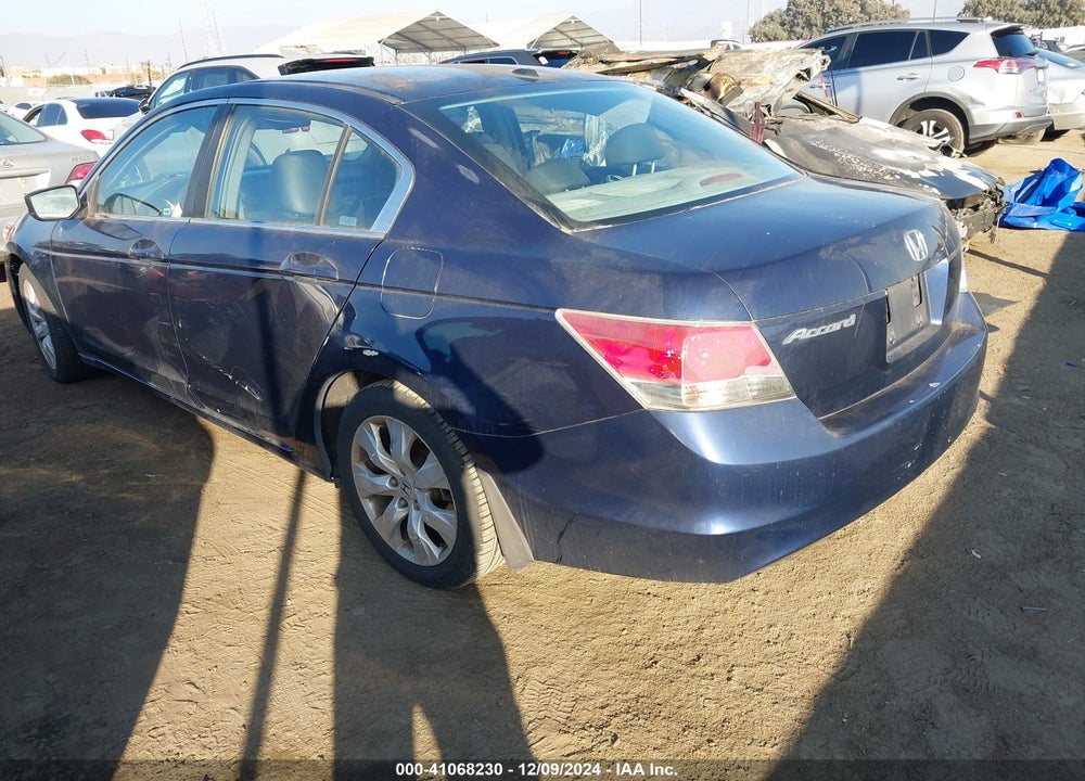 2008 HONDA ACCORD VIN: 1HGCP26828A051668