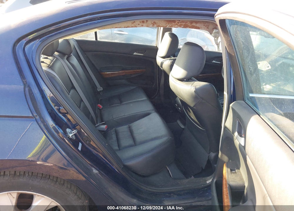 2008 HONDA ACCORD VIN: 1HGCP26828A051668
