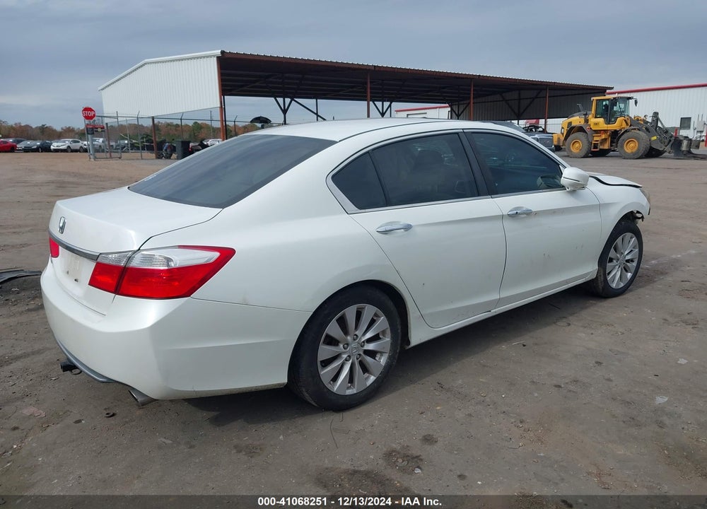 2015 HONDA ACCORD VIN: 1HGCR2F72FA210414