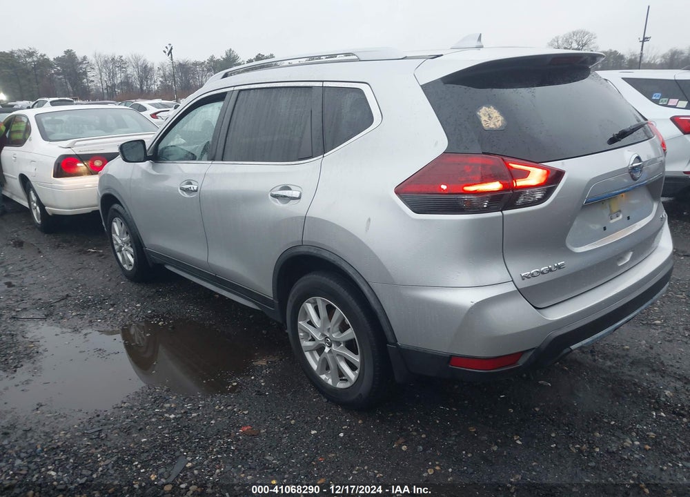 2018 NISSAN ROGUE SV VIN: JN8AT2MV5JW309432