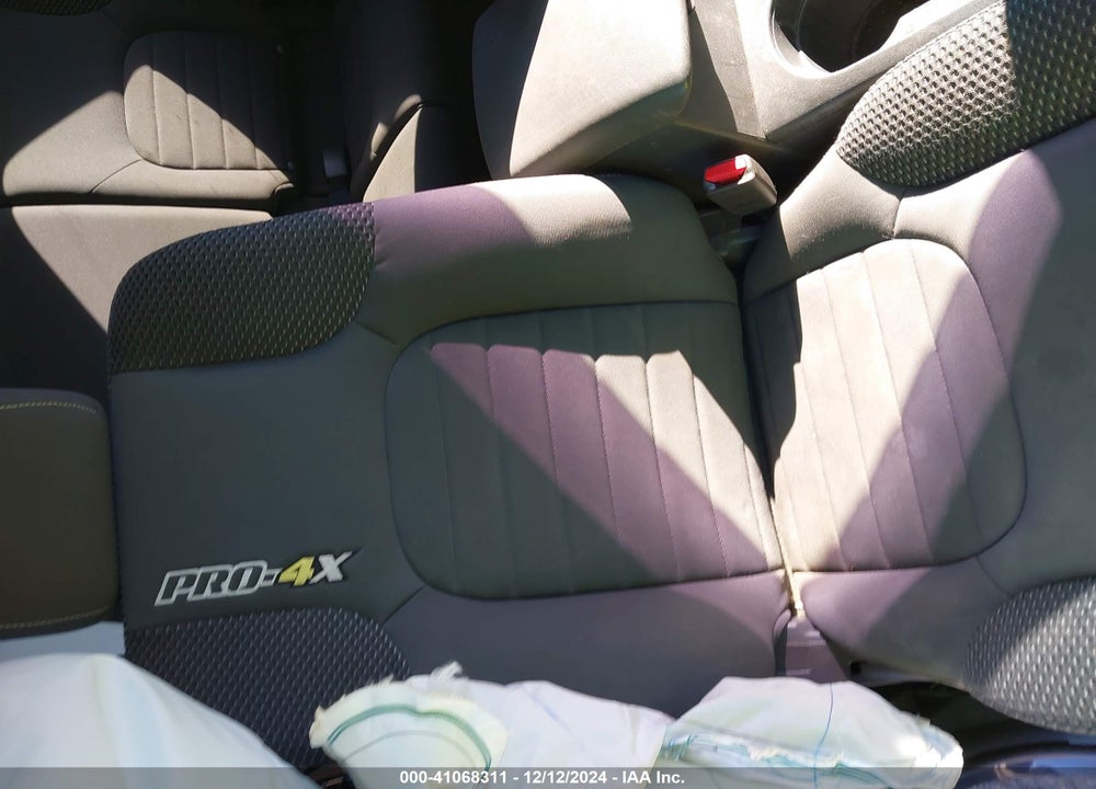 2018 NISSAN FRONTIER PRO-4X VIN: 1N6AD0EV6JN741039