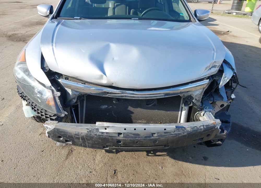2011 HONDA ACCORD 2.4 LX-P VIN: 1HGCP2F49BA099611