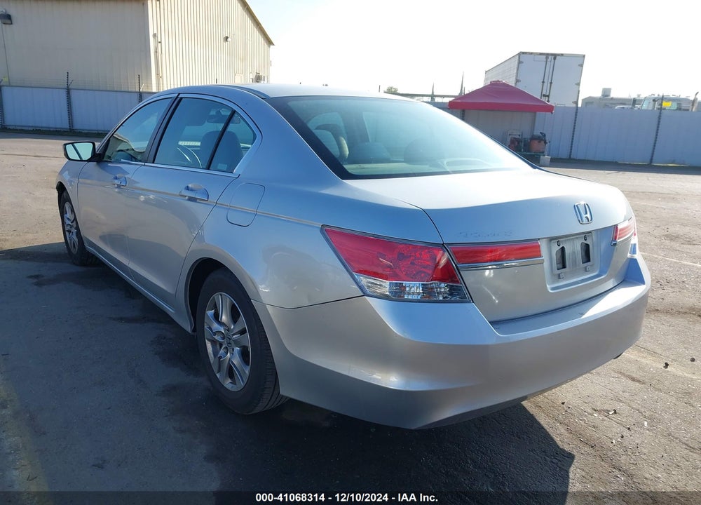 2011 HONDA ACCORD 2.4 LX-P VIN: 1HGCP2F49BA099611