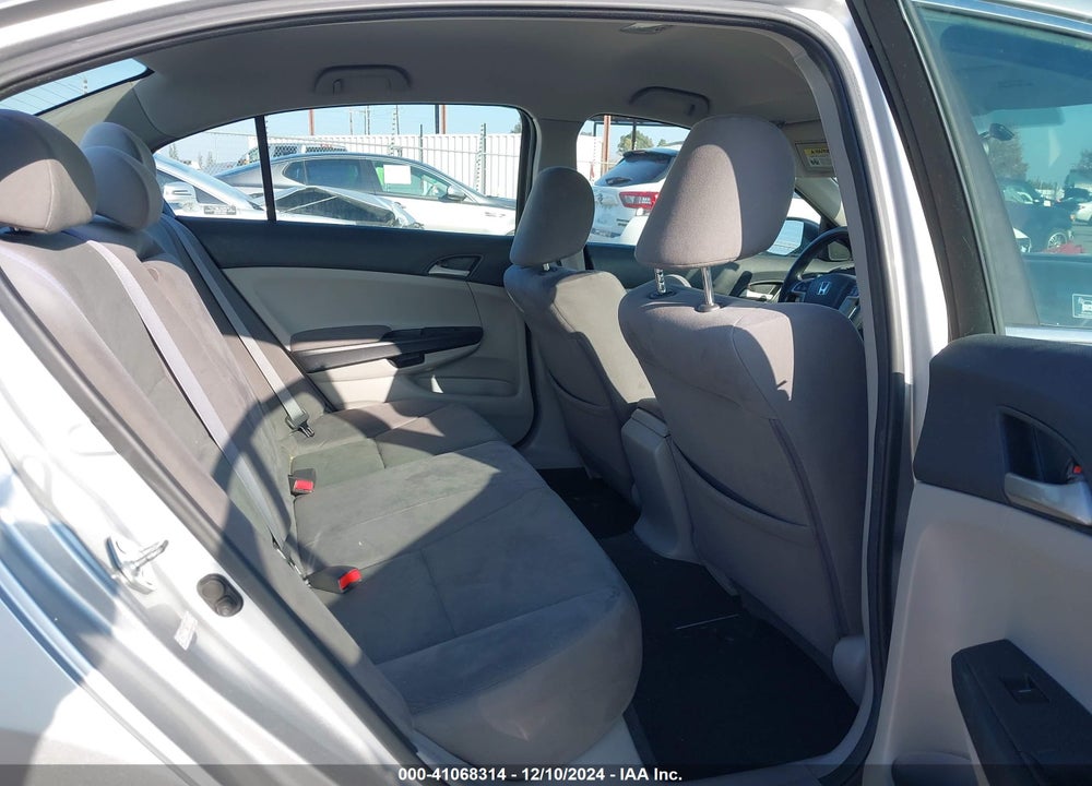 2011 HONDA ACCORD 2.4 LX-P VIN: 1HGCP2F49BA099611