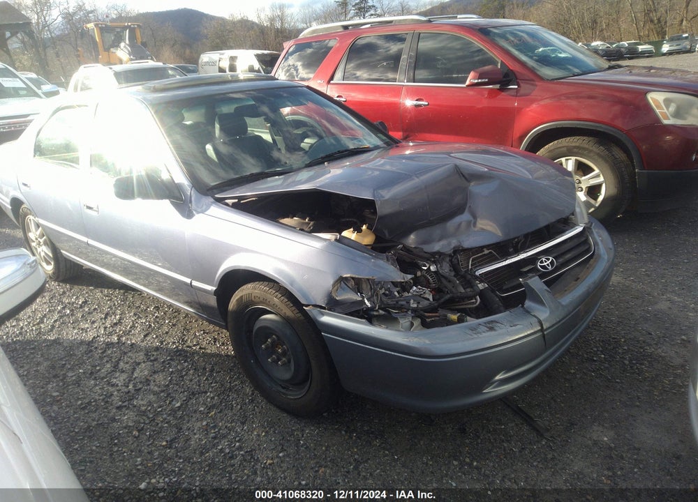 2000 TOYOTA CAMRY XLE V6 VIN: 4T1BF28K6YU104713