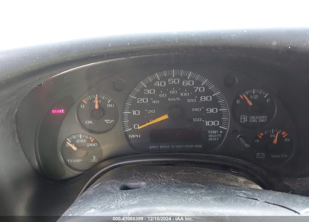 2001 CHEVROLET EXPRESS VIN: 1GCHG39R611182347