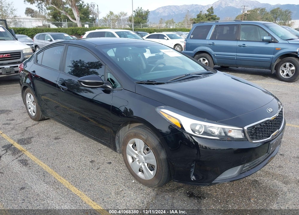 2017 KIA FORTE LX VIN: 3KPFK4A78HE112068