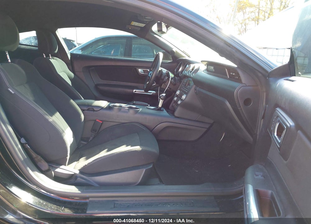 2018 FORD MUSTANG VIN: 1FA6P8TH5J5182763