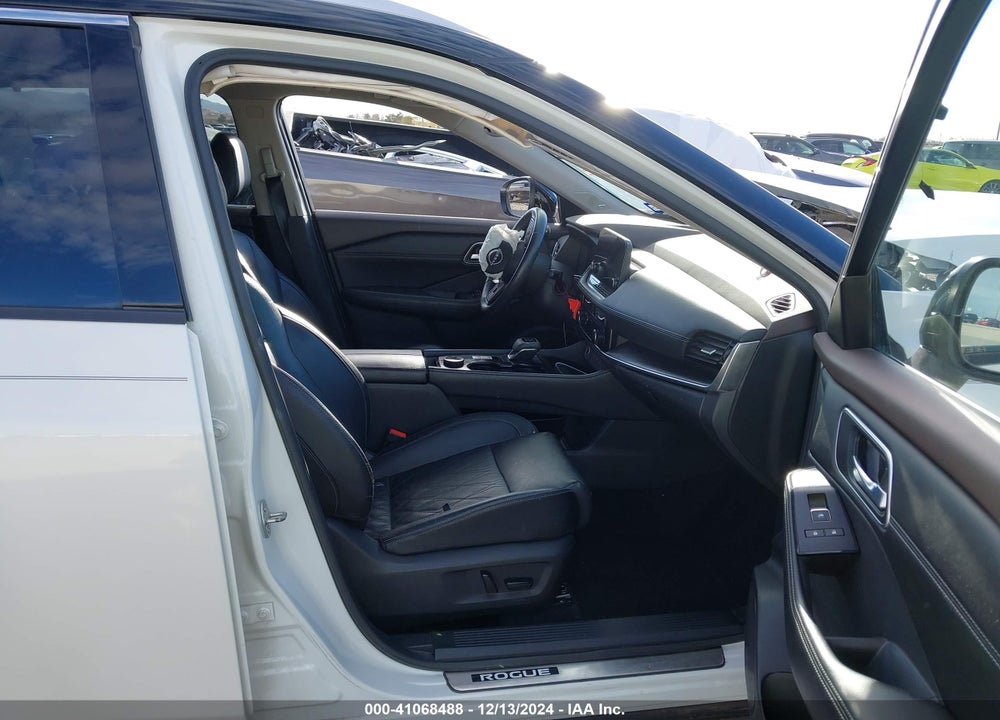 2022 NISSAN ROGUE PLATINUM INTELLIGENT AWD VIN: JN8BT3DD8NW274487