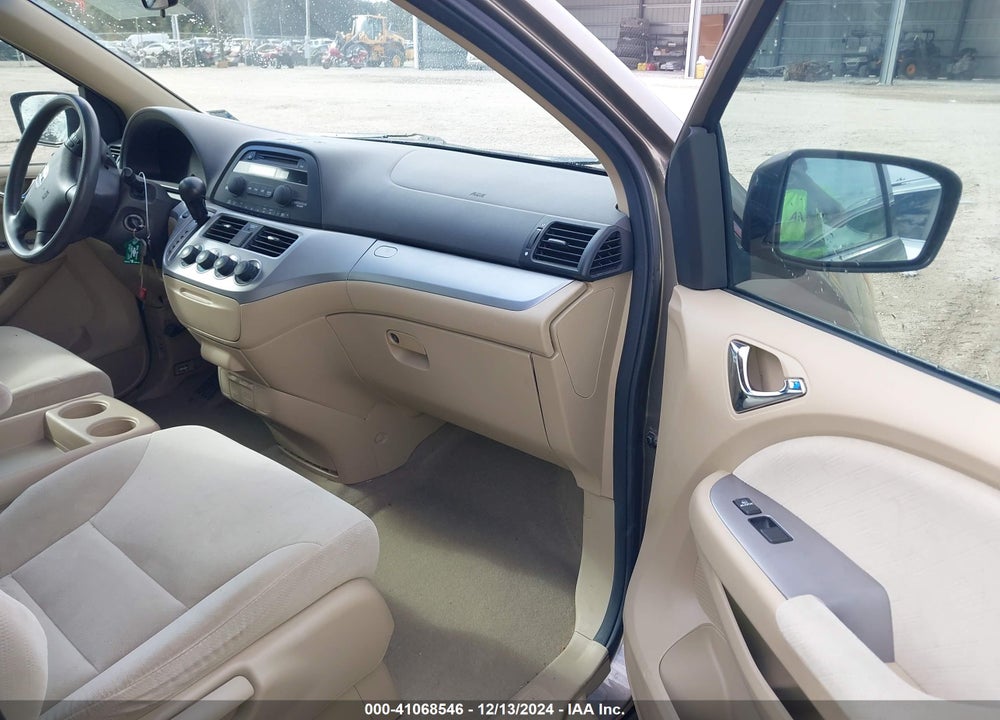 2008 HONDA ODYSSEY LX VIN: 5FNRL382X8B104739