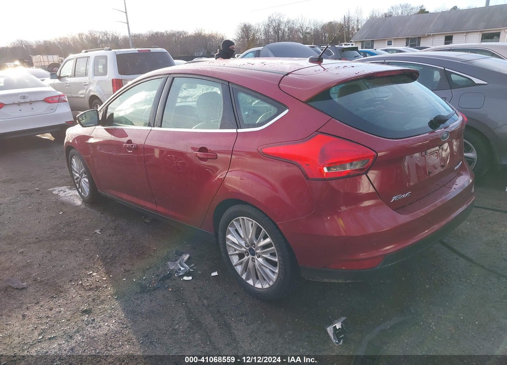 2015 FORD FOCUS TITANIUM VIN: 1FADP3N25FL366493
