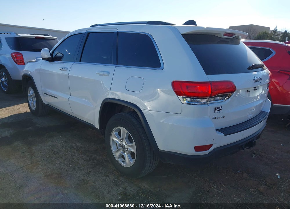 2017 JEEP GRAND CHEROKEE LAREDO 4X4 VIN: 1C4RJFAG0HC618156