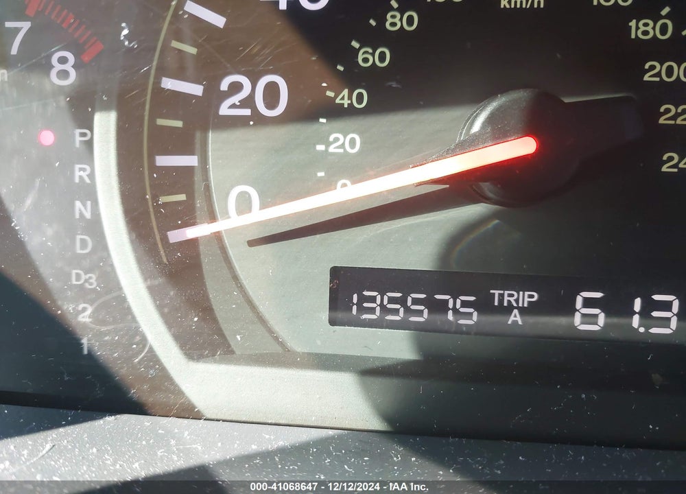 2004 HONDA ACCORD 2.4 LX VIN: 1HGCM563X4A102052