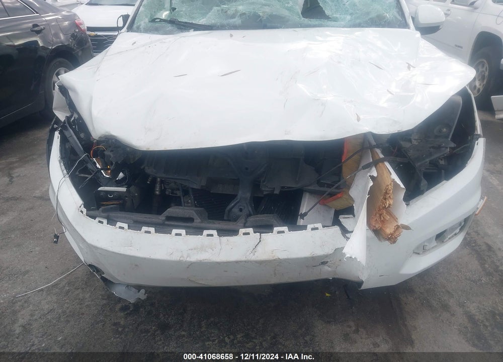 2017 VOLKSWAGEN TIGUAN VIN: WVGAV7AX0HK026748