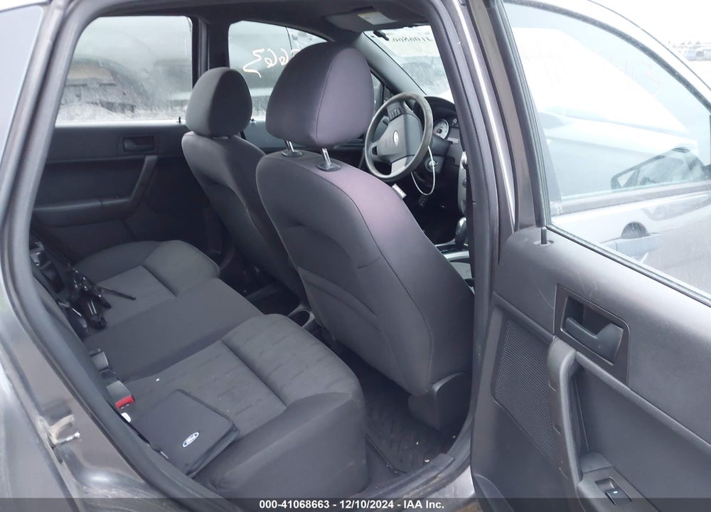 2010 FORD FOCUS SE VIN: 1FAHP3FN3AW280181