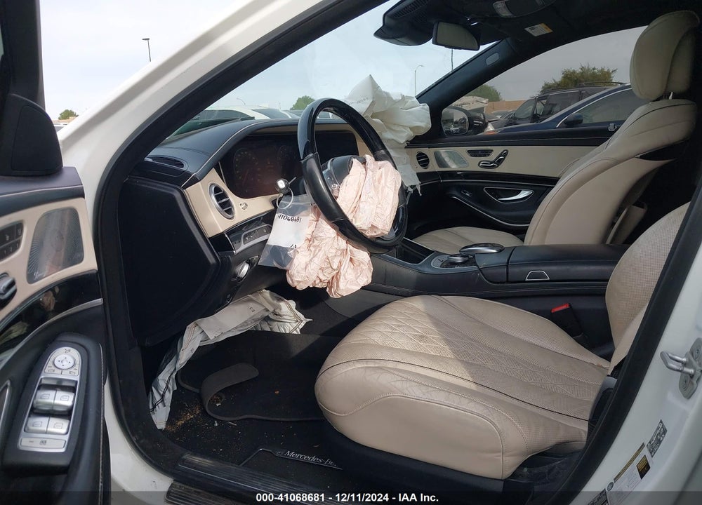 2018 MERCEDES-BENZ S 560 VIN: WDDUG8DBXJA379887
