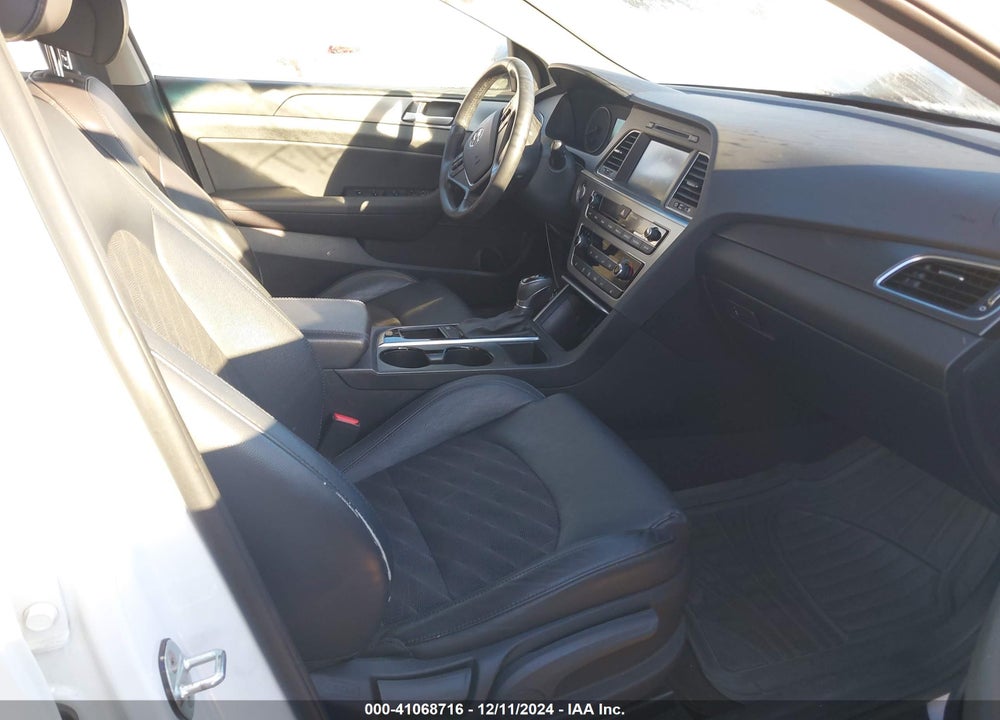 2017 HYUNDAI SONATA SPORT VIN: 5NPE34AFXHH467819