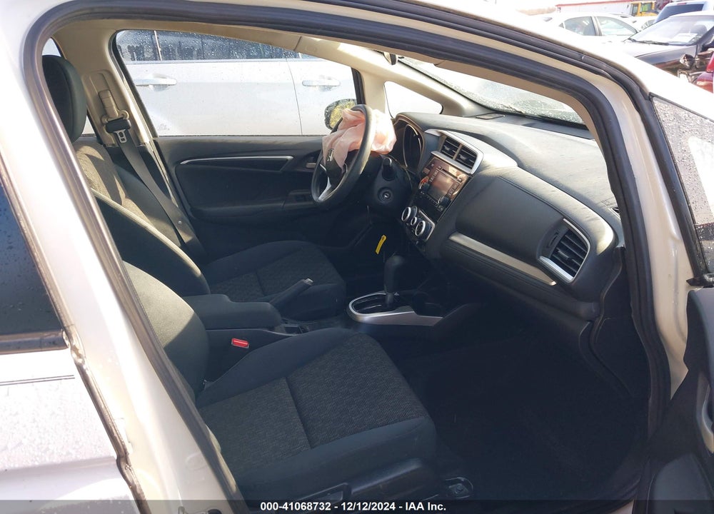 2017 HONDA FIT LX VIN: JHMGK5H5XHS018283