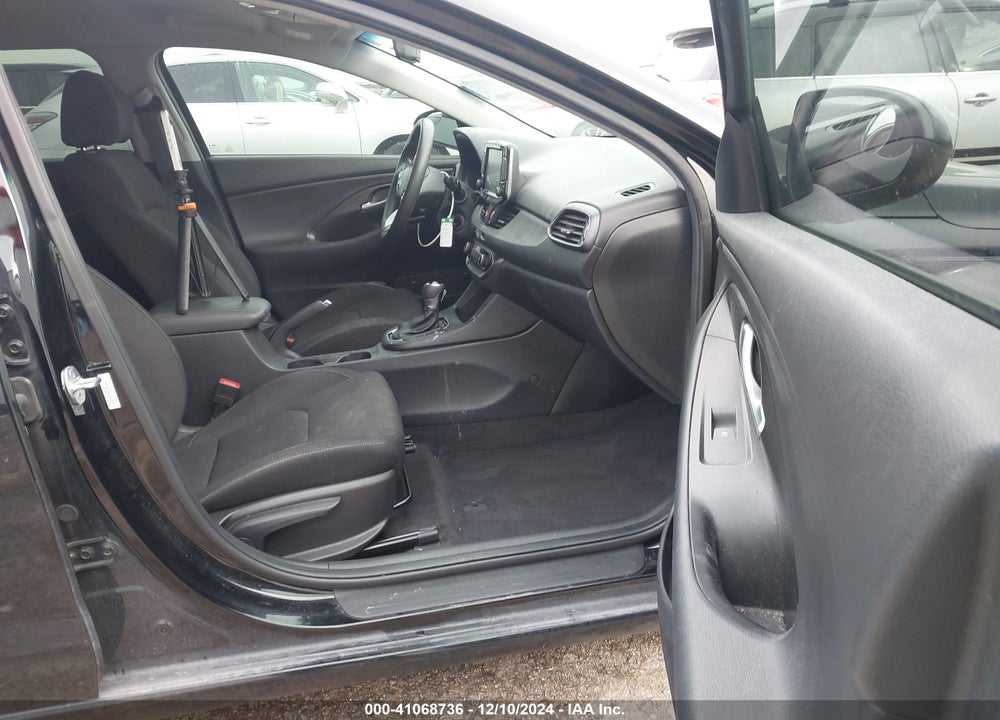 2020 HYUNDAI ELANTRA GT VIN: KMHH35LE4LU143315