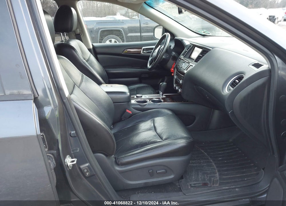 2013 NISSAN PATHFINDER SL VIN: 5N1AR2MM7DC647160