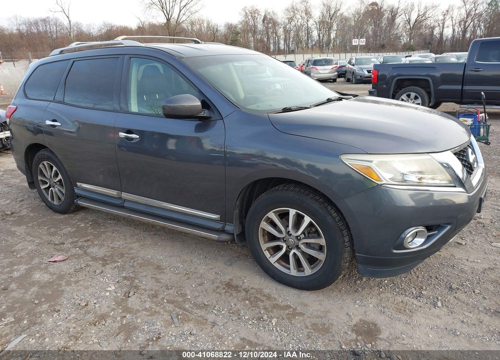 2013 NISSAN PATHFINDER SL VIN: 5N1AR2MM7DC647160