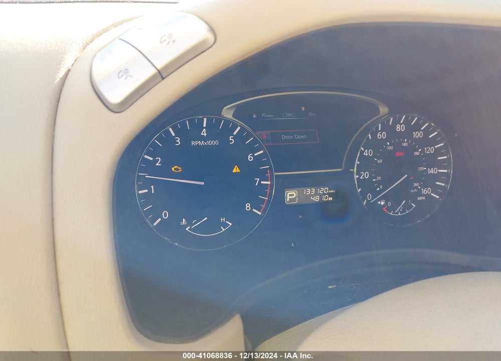2014 NISSAN PATHFINDER SL VIN: 5N1AR2MM6EC712758