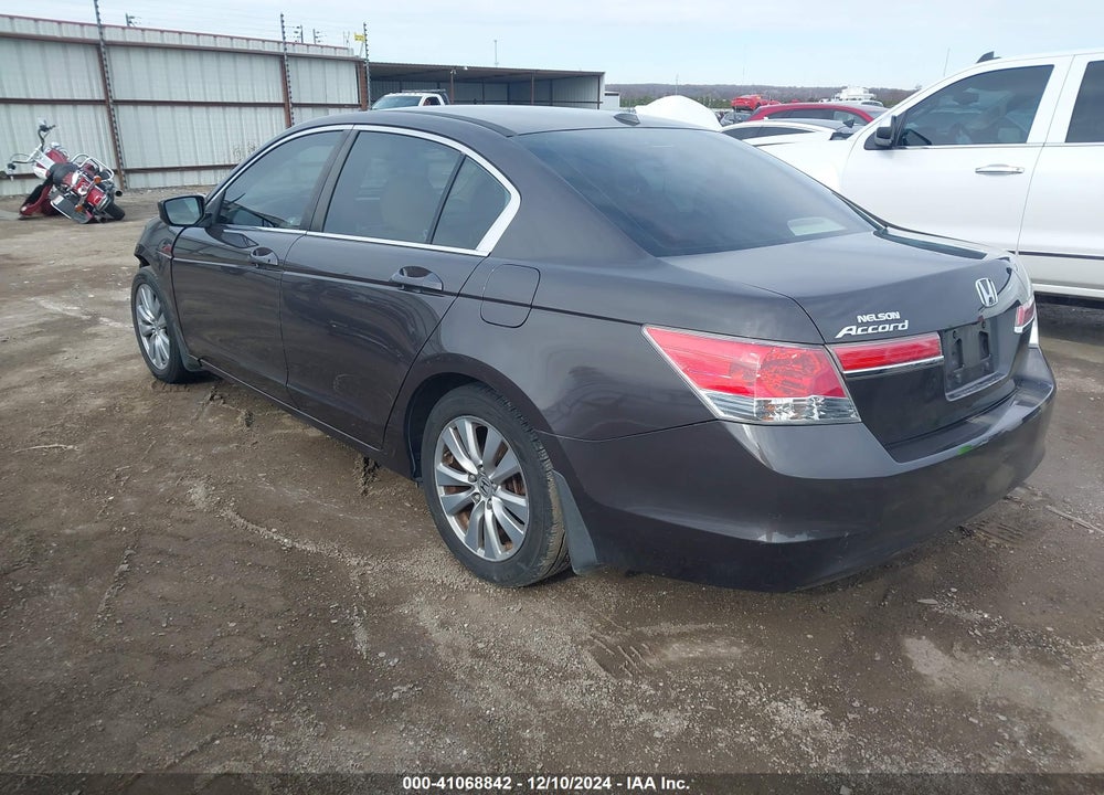 2011 HONDA ACCORD 2.4 EX-L VIN: 1HGCP2F85BA139590