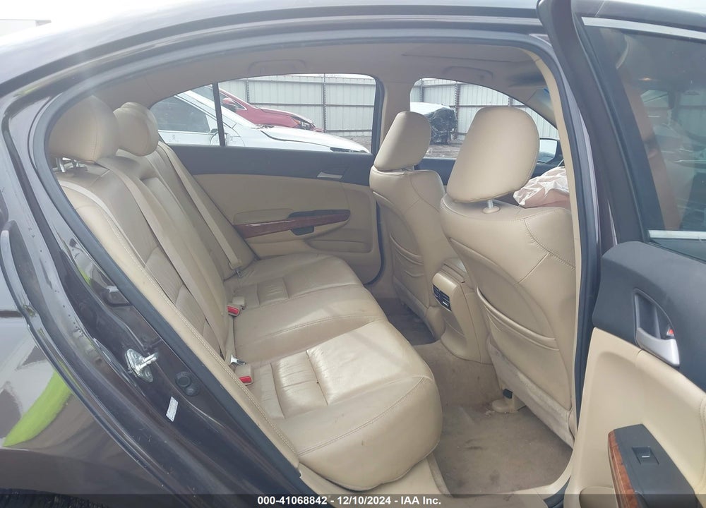 2011 HONDA ACCORD 2.4 EX-L VIN: 1HGCP2F85BA139590