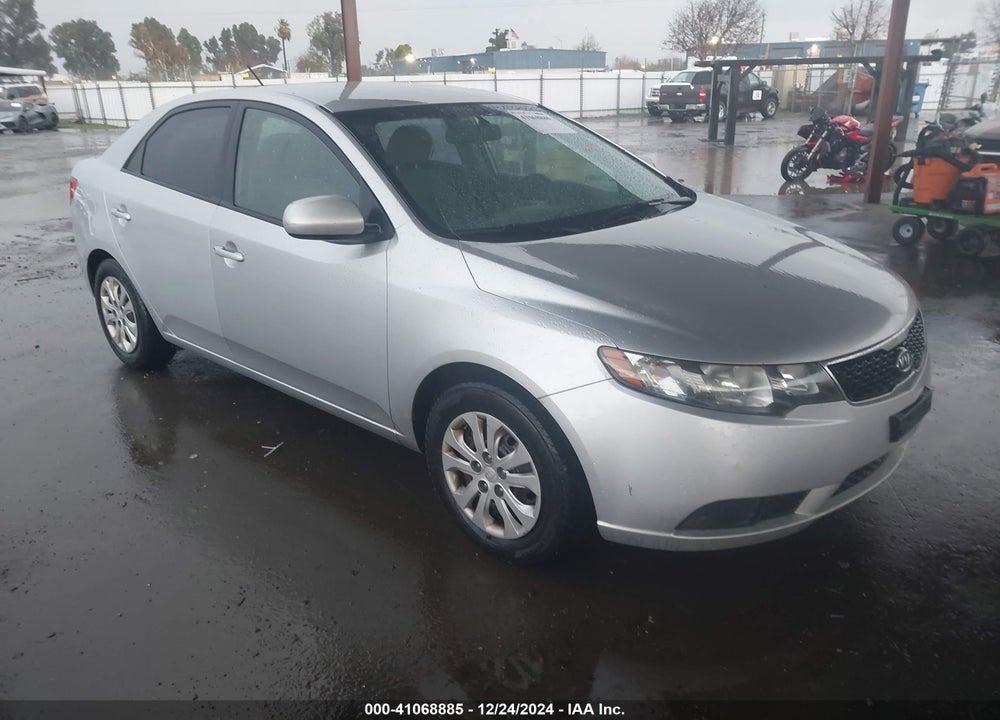 2011 KIA FORTE LX VIN: KNAFT4A29B5381505