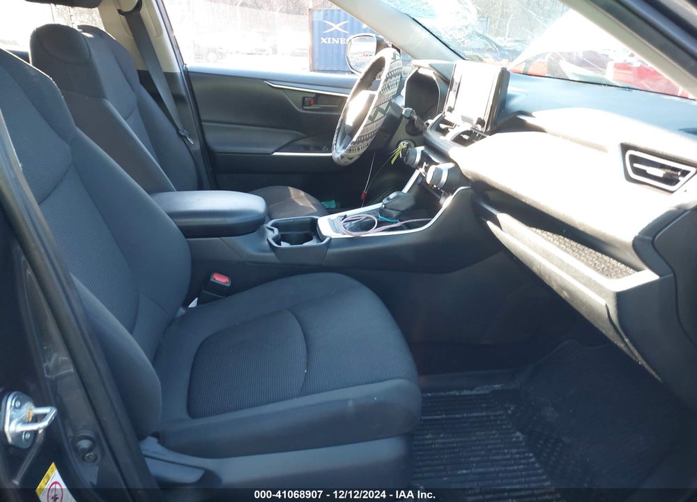 2019 TOYOTA RAV4 LE VIN: JTMG1RFV6KJ013352