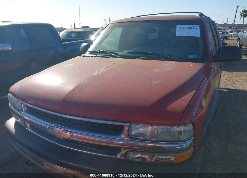 2000 CHEVROLET SUBURBAN 1500 LS VIN: 3GNFK16T3YG102841