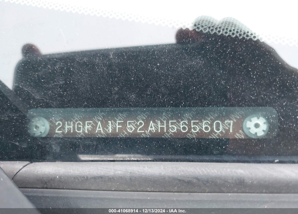 2010 HONDA CIVIC LX VIN: 2HGFA1F52AH565607