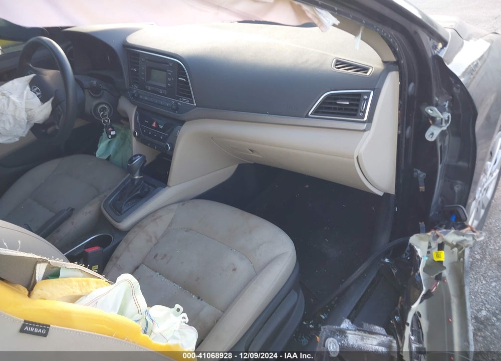 2017 HYUNDAI ELANTRA SE VIN: KMHD74LF8HU367121