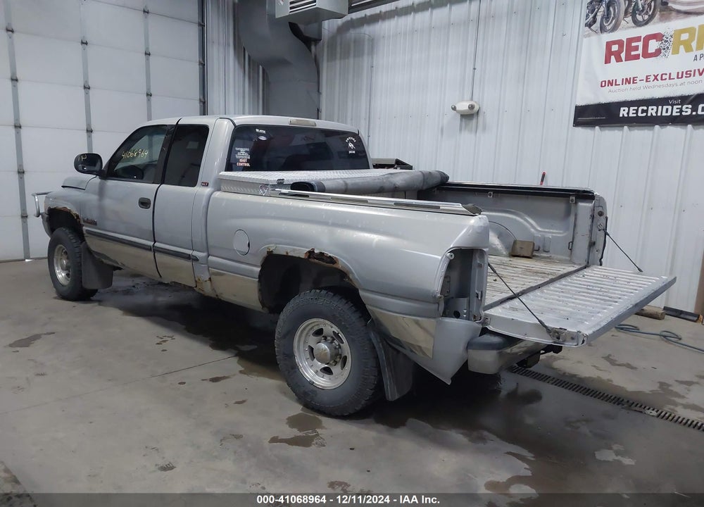 1999 DODGE RAM 2500 ST VIN: 1B7KF2364XJ585530