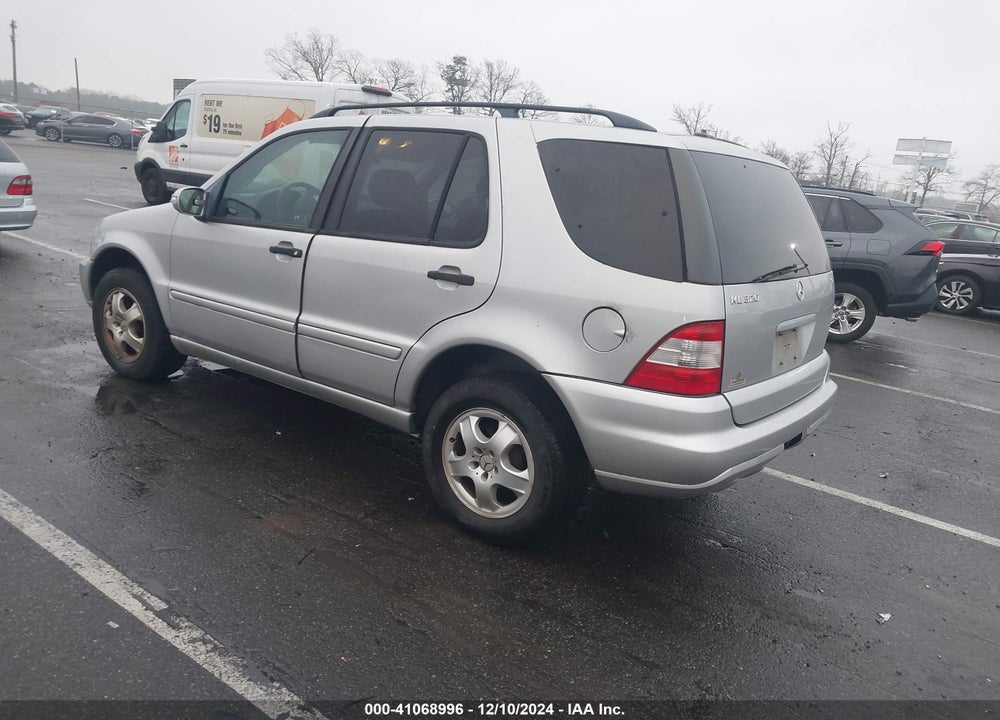 2003 MERCEDES-BENZ ML 320 VIN: 4JGAB54E53A382389