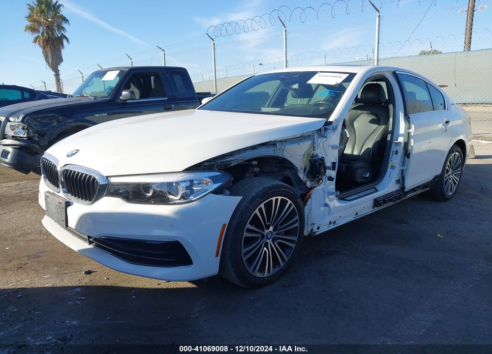 2019 BMW 530E IPERFORMANCE VIN: WBAJA9C57KB392864