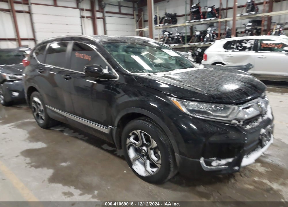 2018 HONDA CR-V TOURING VIN: 7FARW2H94JE008100