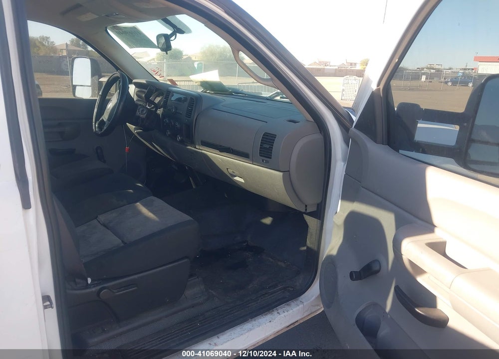 2007 CHEVROLET SILVERADO 2500HD VIN: 1GBHC24KX7E589268