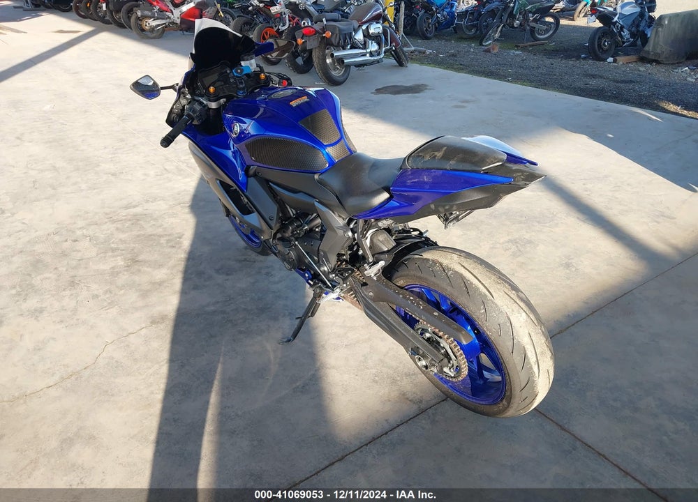 2022 YAMAHA YZFR7 VIN: JYARM38E1NA001975