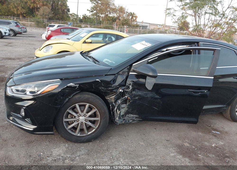 2019 HYUNDAI SONATA VIN: 5NPE24AF4KH766829