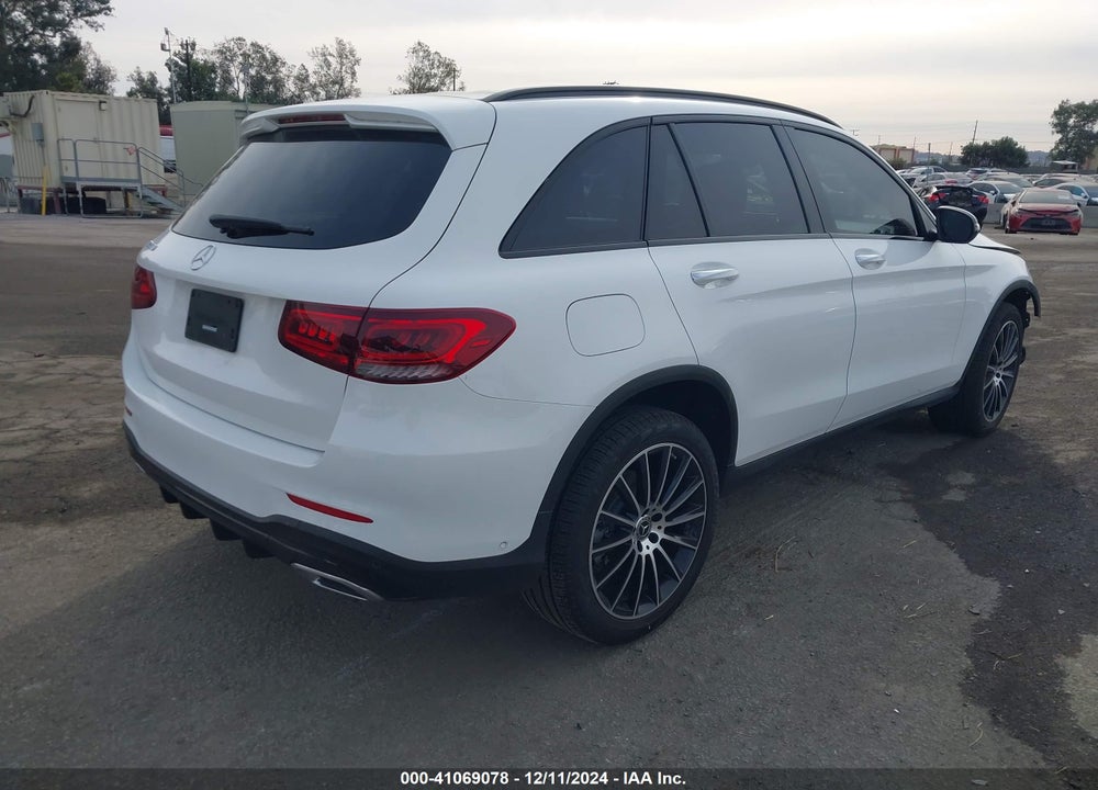 2021 MERCEDES-BENZ GLC 300 SUV VIN: W1N0G8DB7MV267370